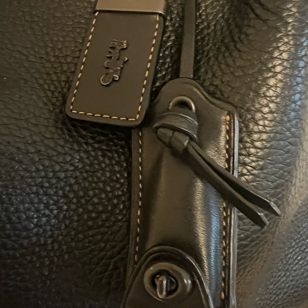 Coach 1941 Rogue 30 - Picture 3 of 16